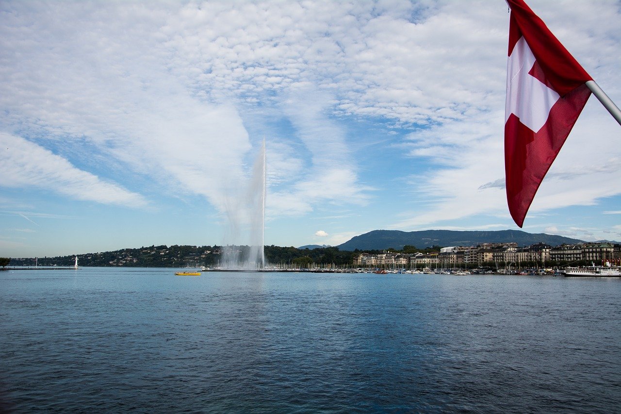 Boat Rentals On Lake Geneva In Switzerland Getmyboat