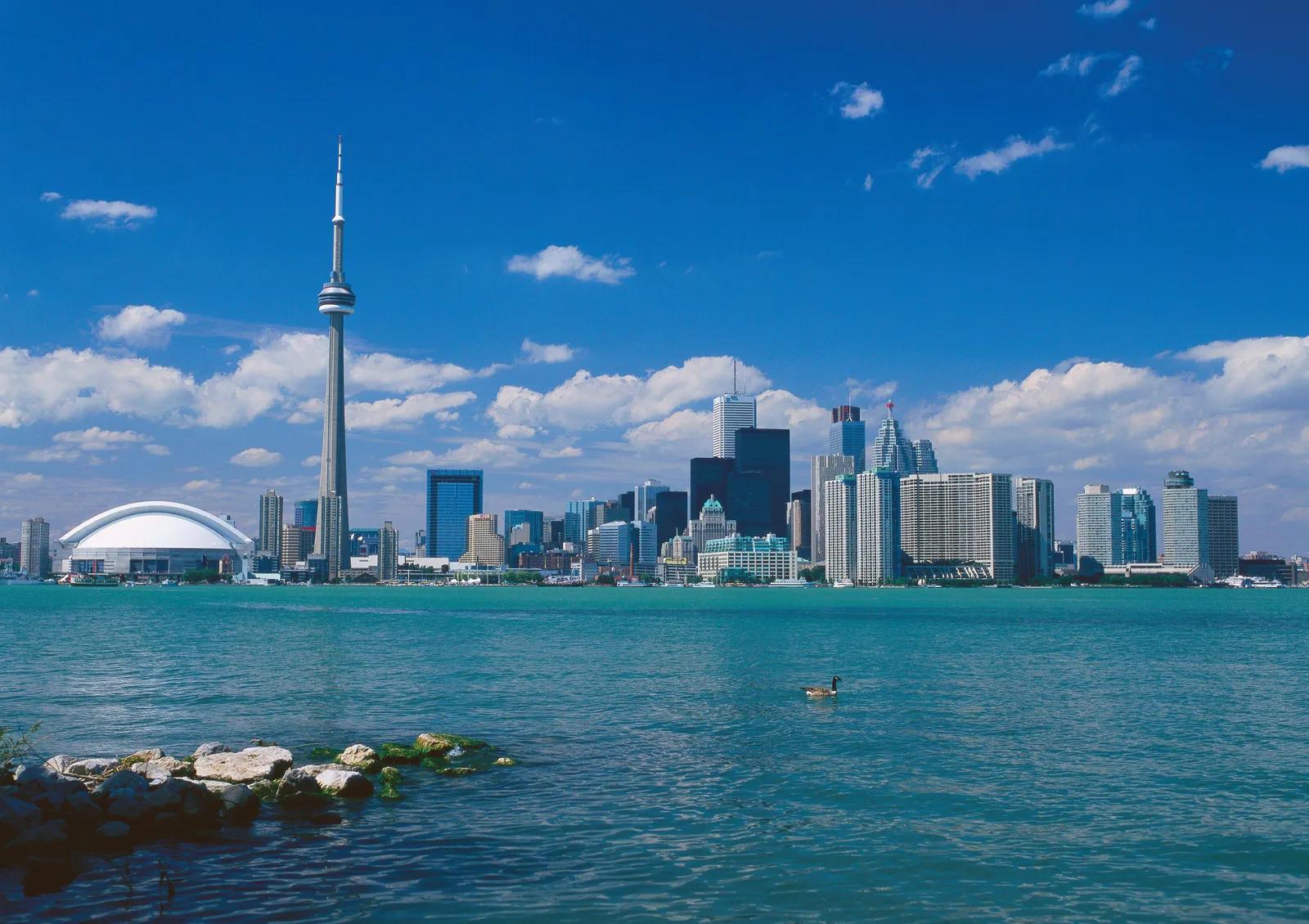 Boating Regulations in Toronto, CA